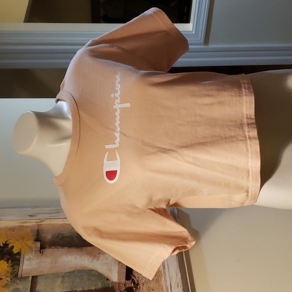 Champion Tee - Picture 2 of 7